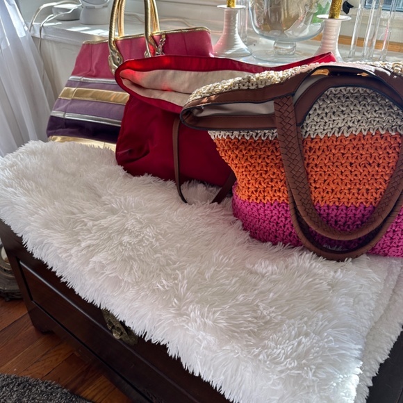 Bundle of 3 Handbags  lovely and eye catching - Picture 2 of 5